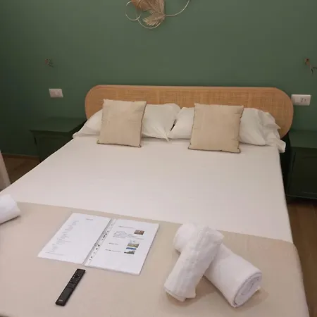 Mensos Πανσιόν Όλμπια